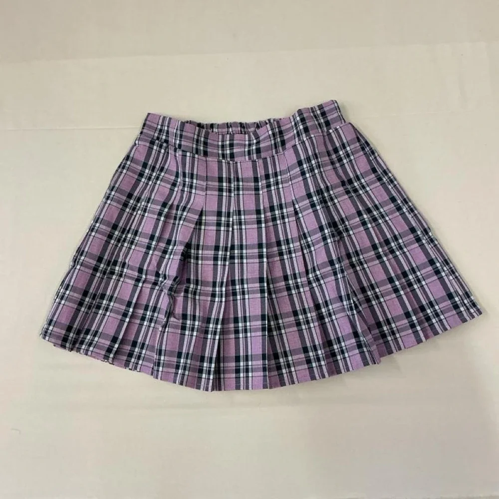 Brand‎ new Europa pleated mini skirt